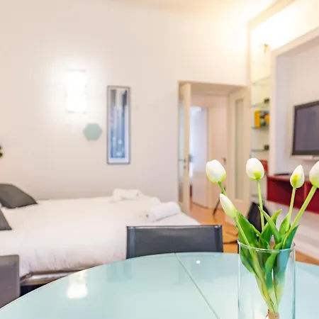 Gabi Spacious Design Rome